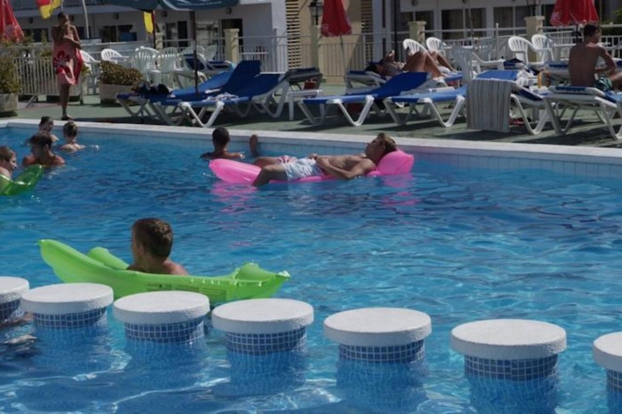 Gami Adults Only Guest house *